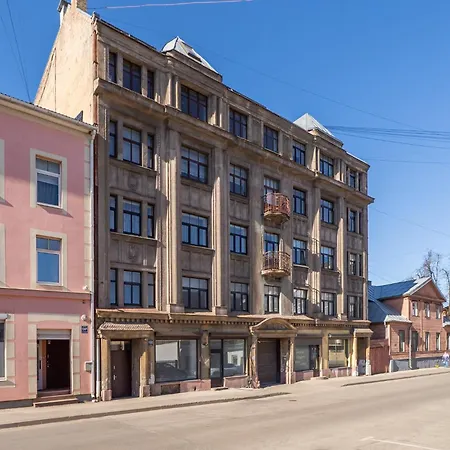 Large 3br With Balcony 5 Min To Old Town By Tram * Riga