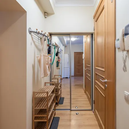 Large 3br With Balcony 5 Min To Old Town By Tram * Riga
