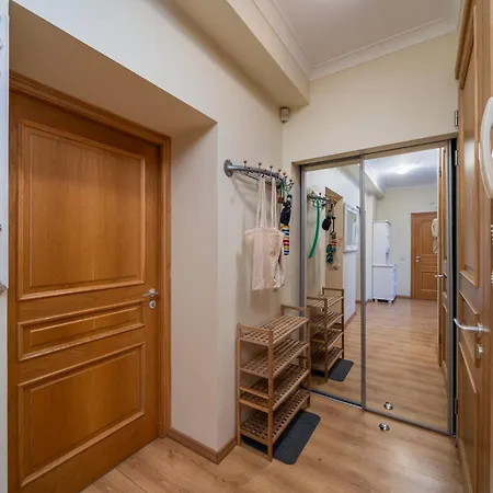 Apartment Large 3br With Balcony 5 Min To Old Town By Tram